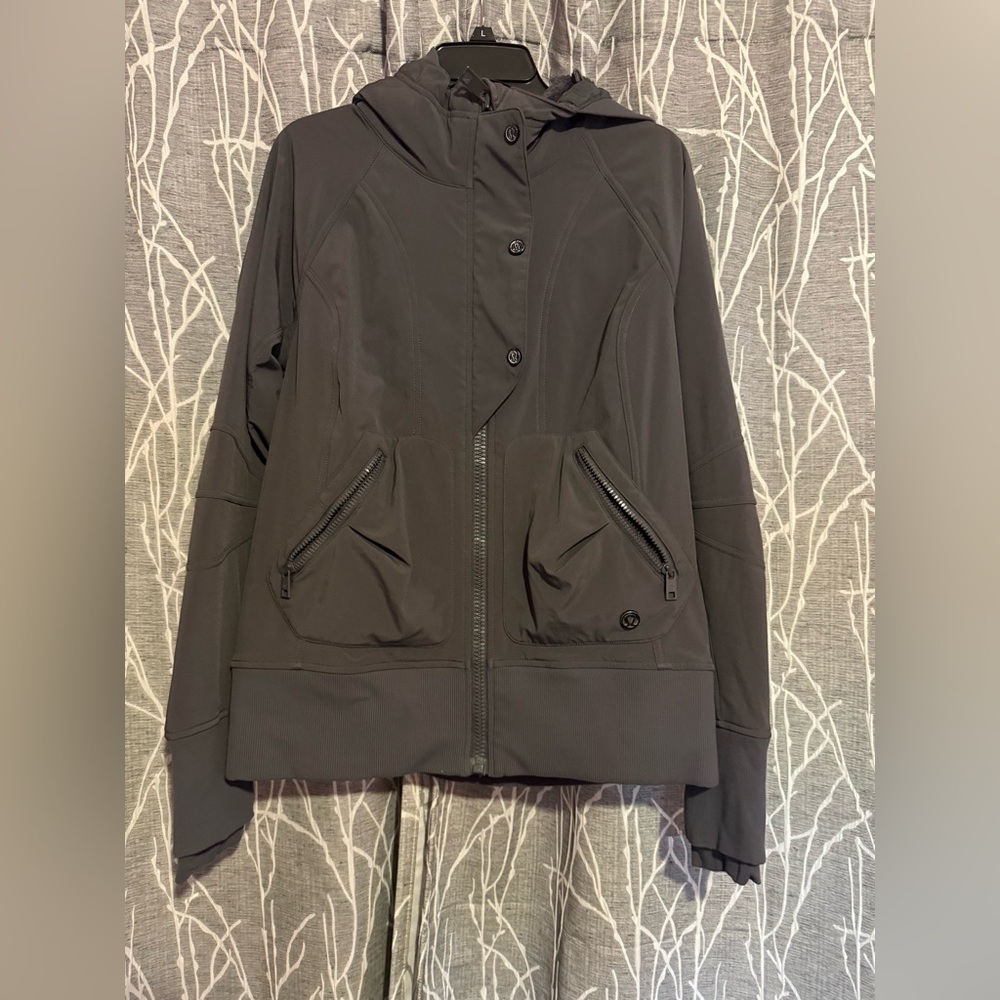 Lululemon Women's Black Hooded Jacket size Medium